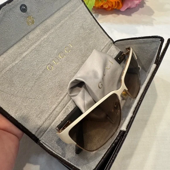 Authentic Gucci Sunglasses - Picture 12 of 12